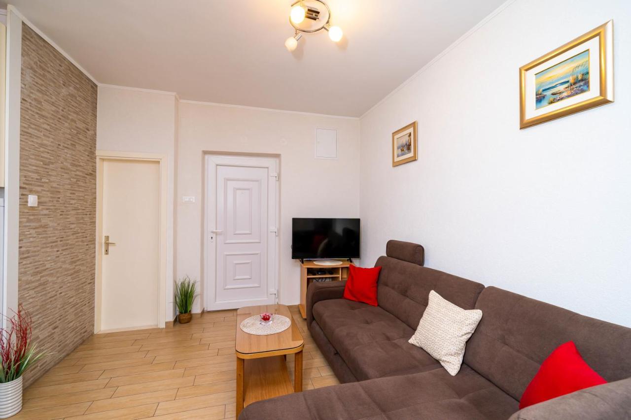 Apartment Aurelya دوبروفينك المظهر الخارجي الصورة